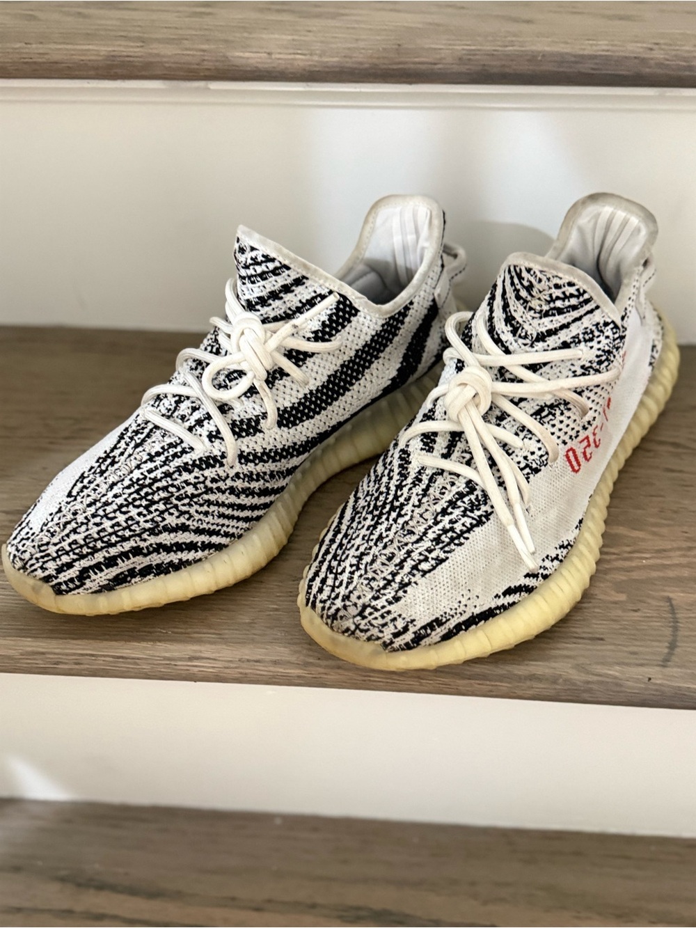 Adidas Yeezy Boost 350 V2  Sneakers